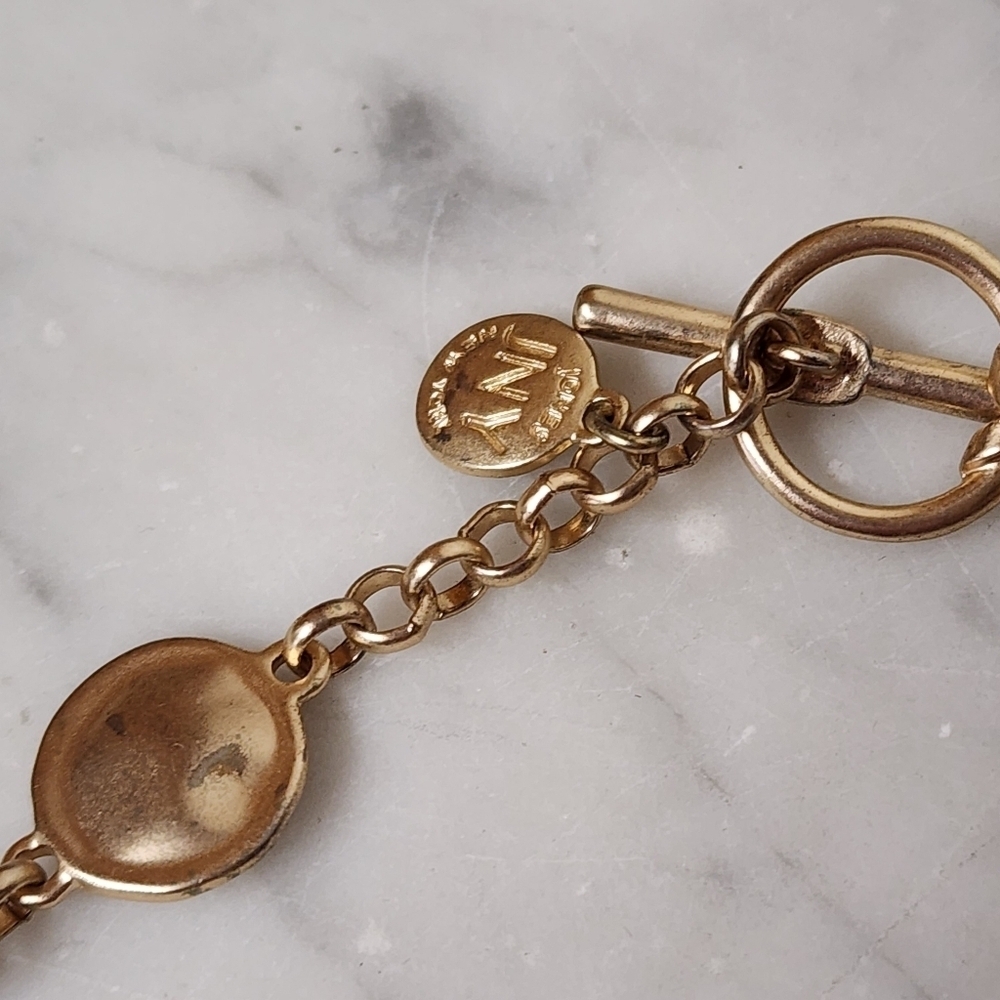 JONES NEW YORK GOLD TONE 19" NECKLACE CHUNKY MEDALLION BRUSHED GOLD SIGNED 19" - Picture 9 of 9